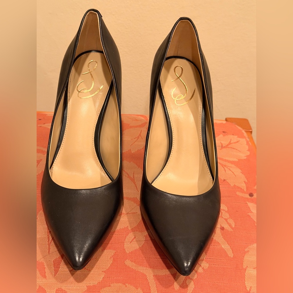 Sam Edelman Black Pointed Toe Heels
